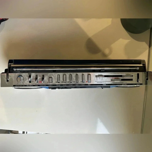 Sanyo M7770K 4 Band Blue Radio Cassette Player Recorder Boombox Made In Japan - Picture 4 of 8